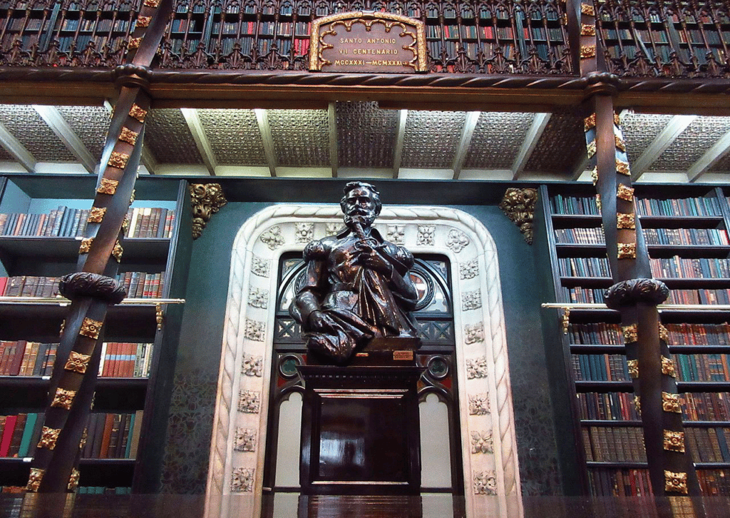 Portuguese Reading Room, Photo Source: Felipe Restrepo Acosta