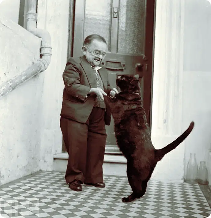The Smallest Man in the World: The Life and Legacy of Henry Behrens